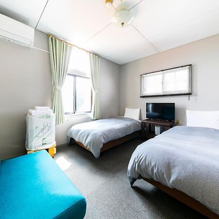 Guesthouse Leaf Hokuto  Exterior photo